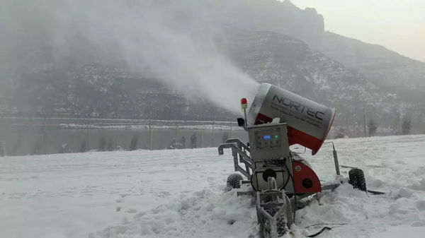 造雪機(jī)