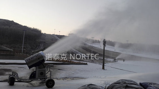 造雪機