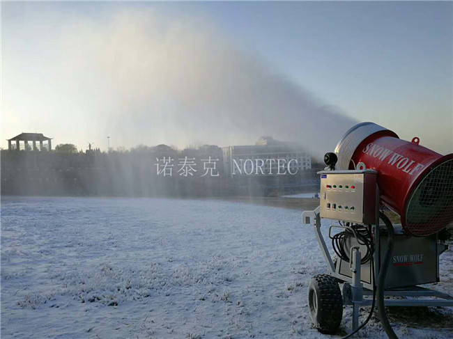 造雪機(jī)