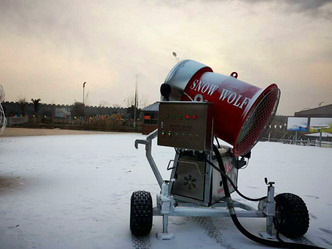 人工造雪機