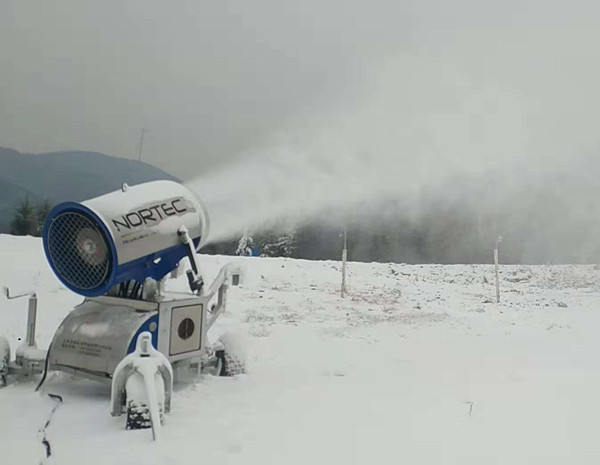 造雪機(jī)