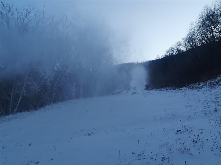 造雪機(jī)