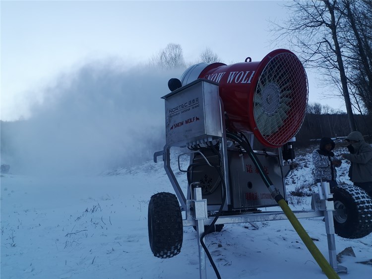 造雪機(jī)