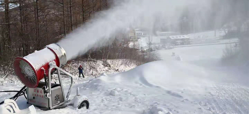 造雪機(jī)